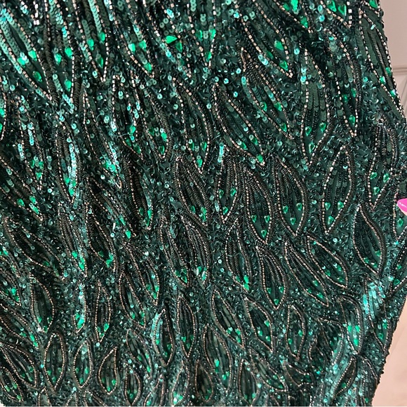 NWT Mac Duggal 5451 Green Beaded Long Sleeve Gown - Picture 9 of 9